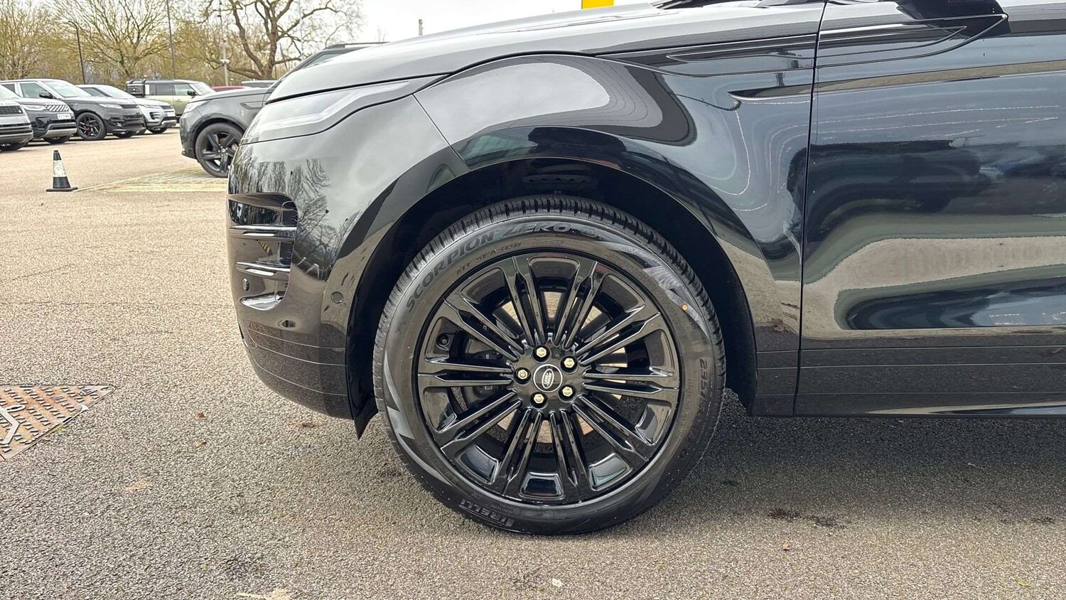 Used Land Rover Range Rover Evoque 2025 for sale - 77526910: Photo 31