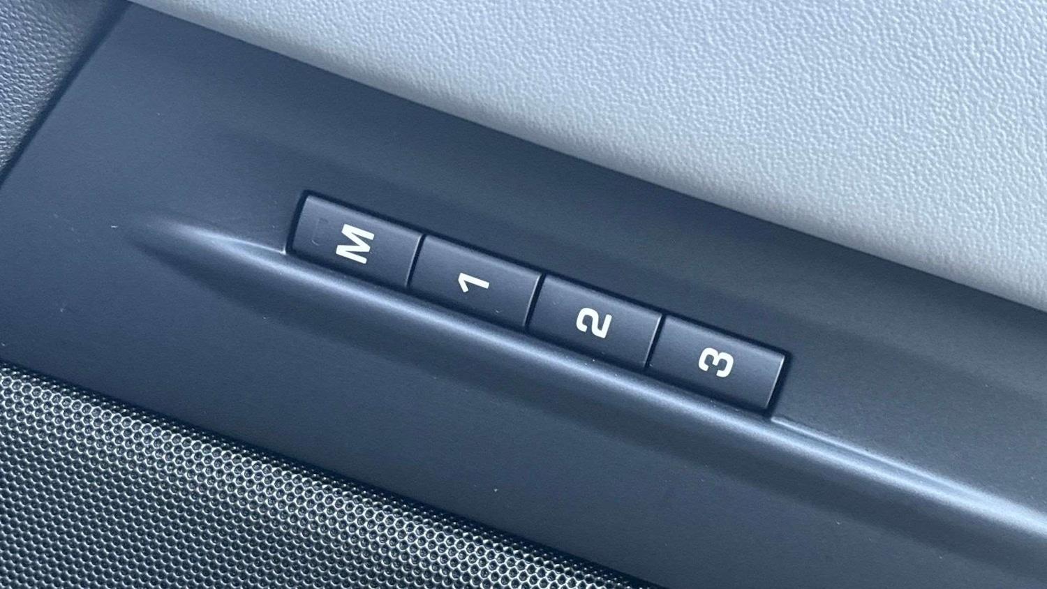 Used Land Rover Range Rover Evoque 2025 for sale - 76842805: Photo 25