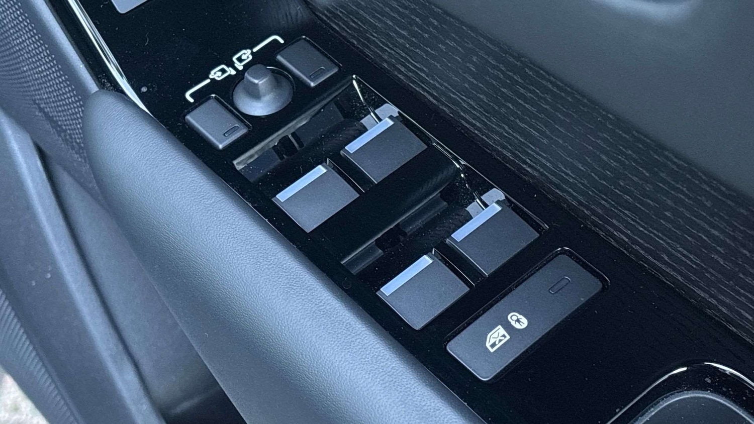 Used Land Rover Range Rover Velar 2024 for sale - 77032255: Photo 34