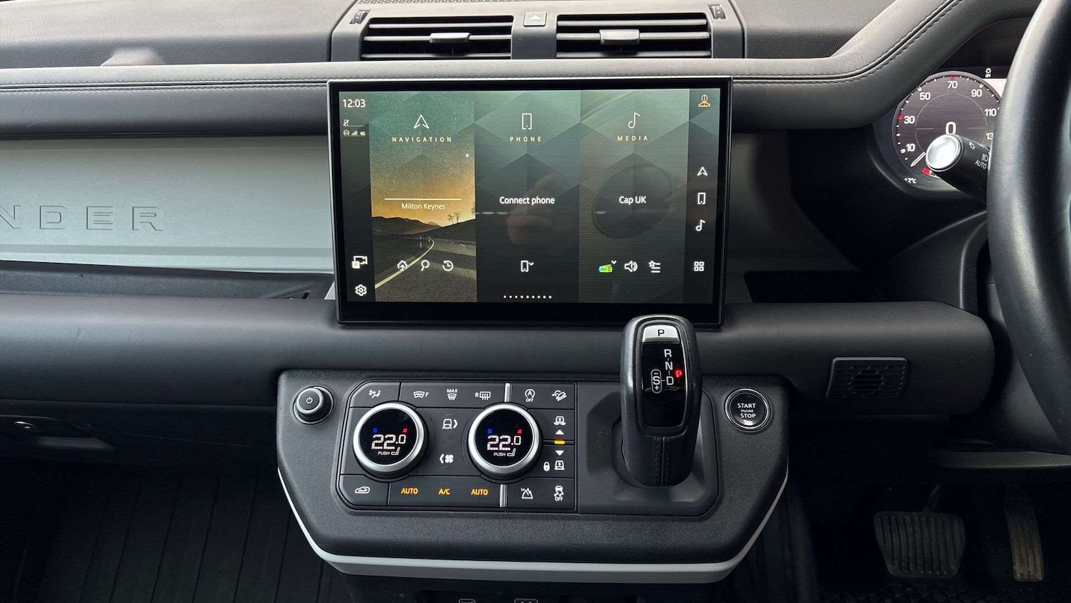 Used Land Rover Defender 90 2023 for sale - 76774129: Photo 14