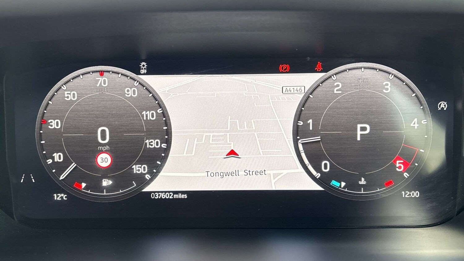 Used Land Rover Defender 90 2023 for sale - 76774129: Photo 16