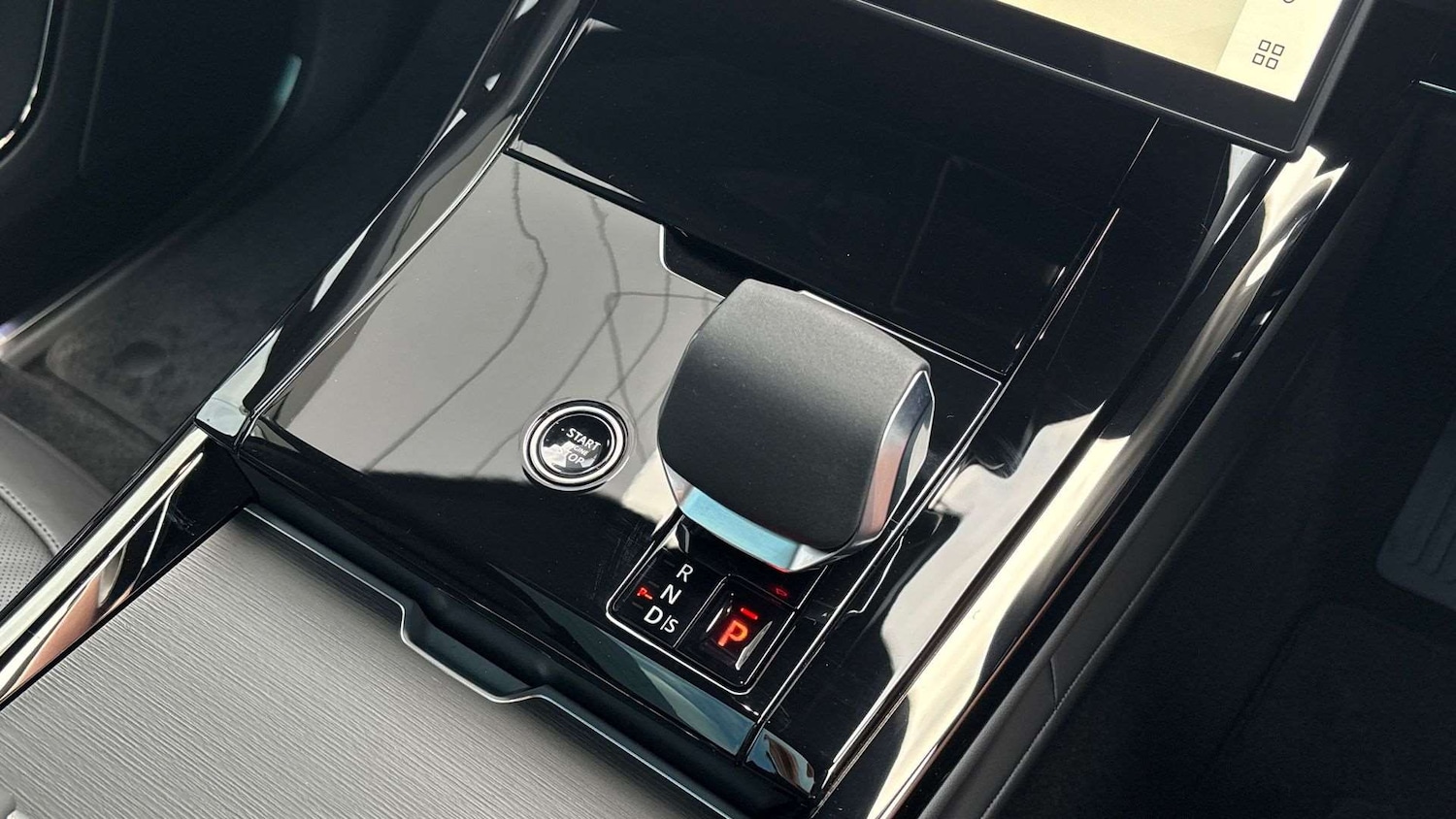 Used Land Rover Range Rover Sport 2025 for sale - 77706758: Photo 13