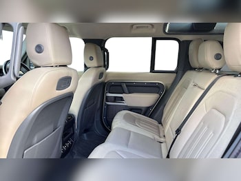 Used Land Rover Defender 2020 for sale - 79428679: Photo