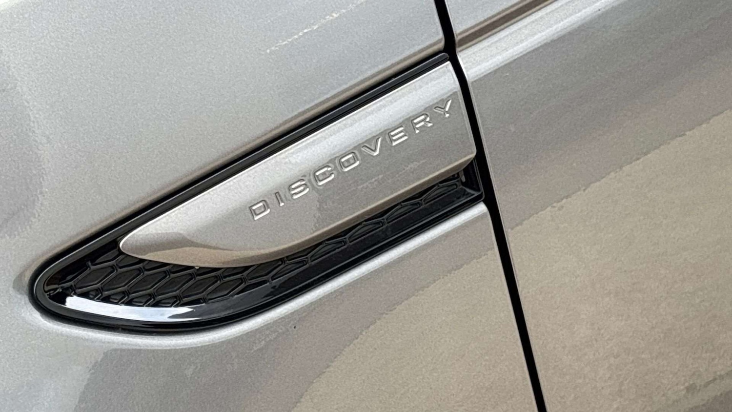 Used Land Rover Discovery Sport 2024 for sale - 76460173: Photo 20