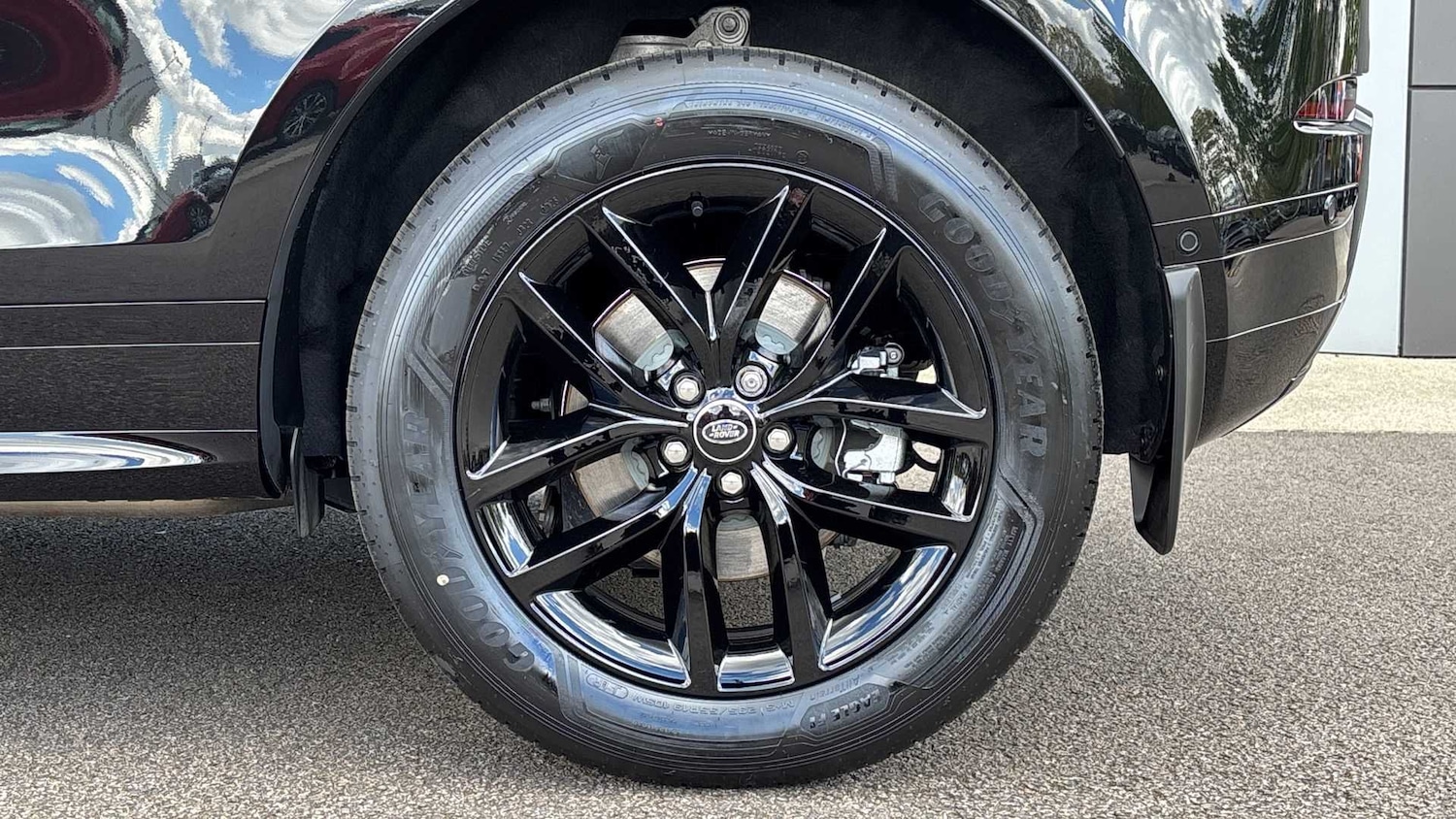 Used Land Rover Range Rover Evoque 2025 for sale - 76460343: Photo 33