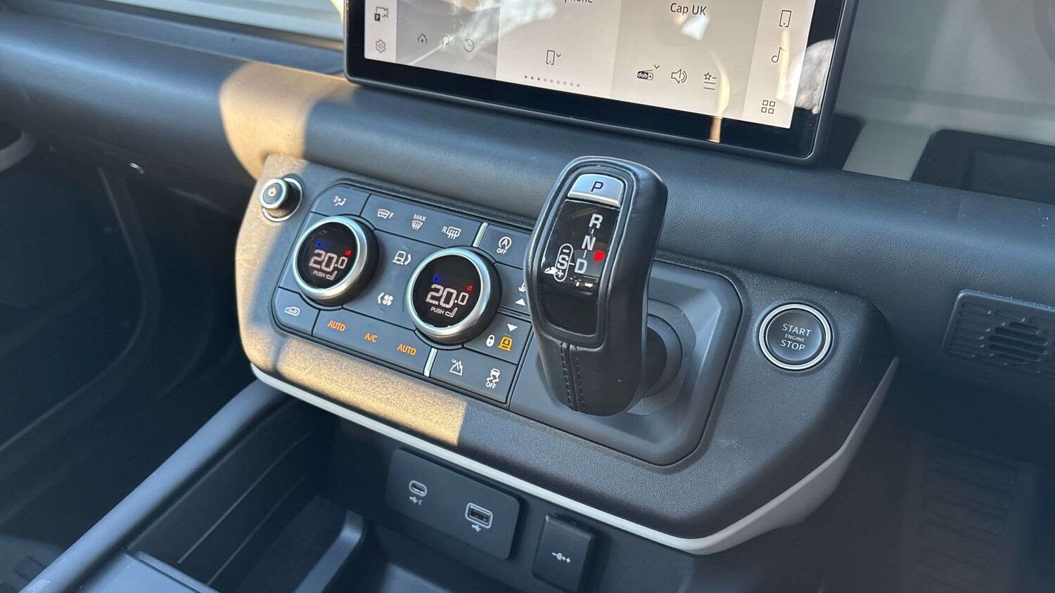 Used Land Rover Defender 2021 for sale - 77741028: Photo 13