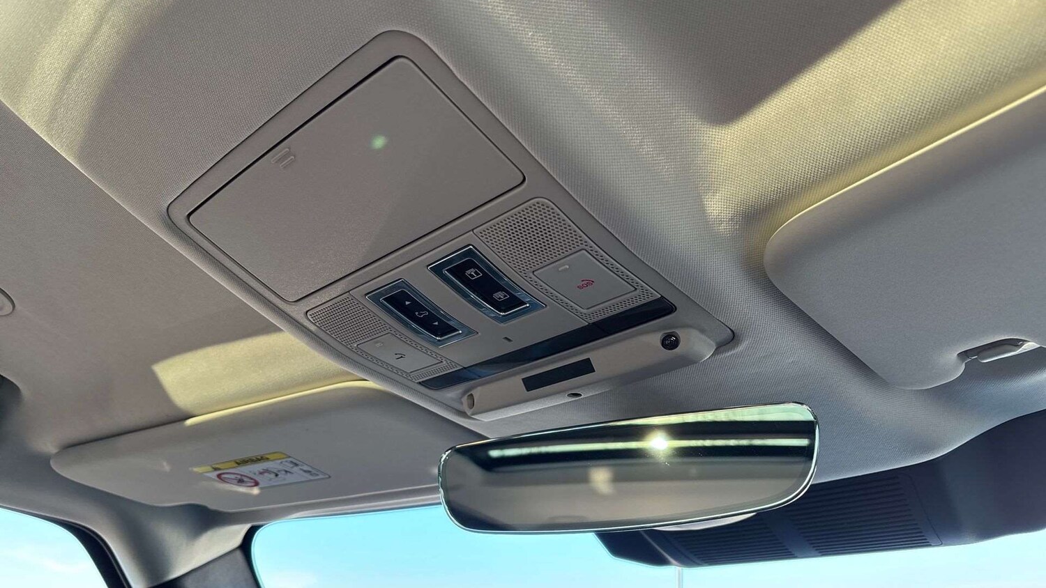 Used Land Rover Defender 2021 for sale - 77741028: Photo 23