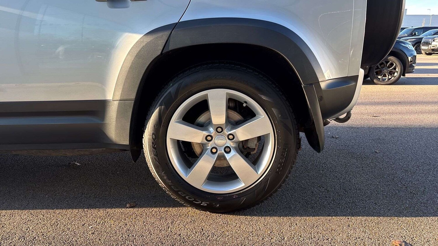 Used Land Rover Defender 2021 for sale - 77741028: Photo 31