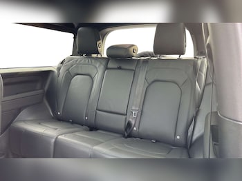 Used Land Rover Defender 2025 for sale - 79065244: Photo