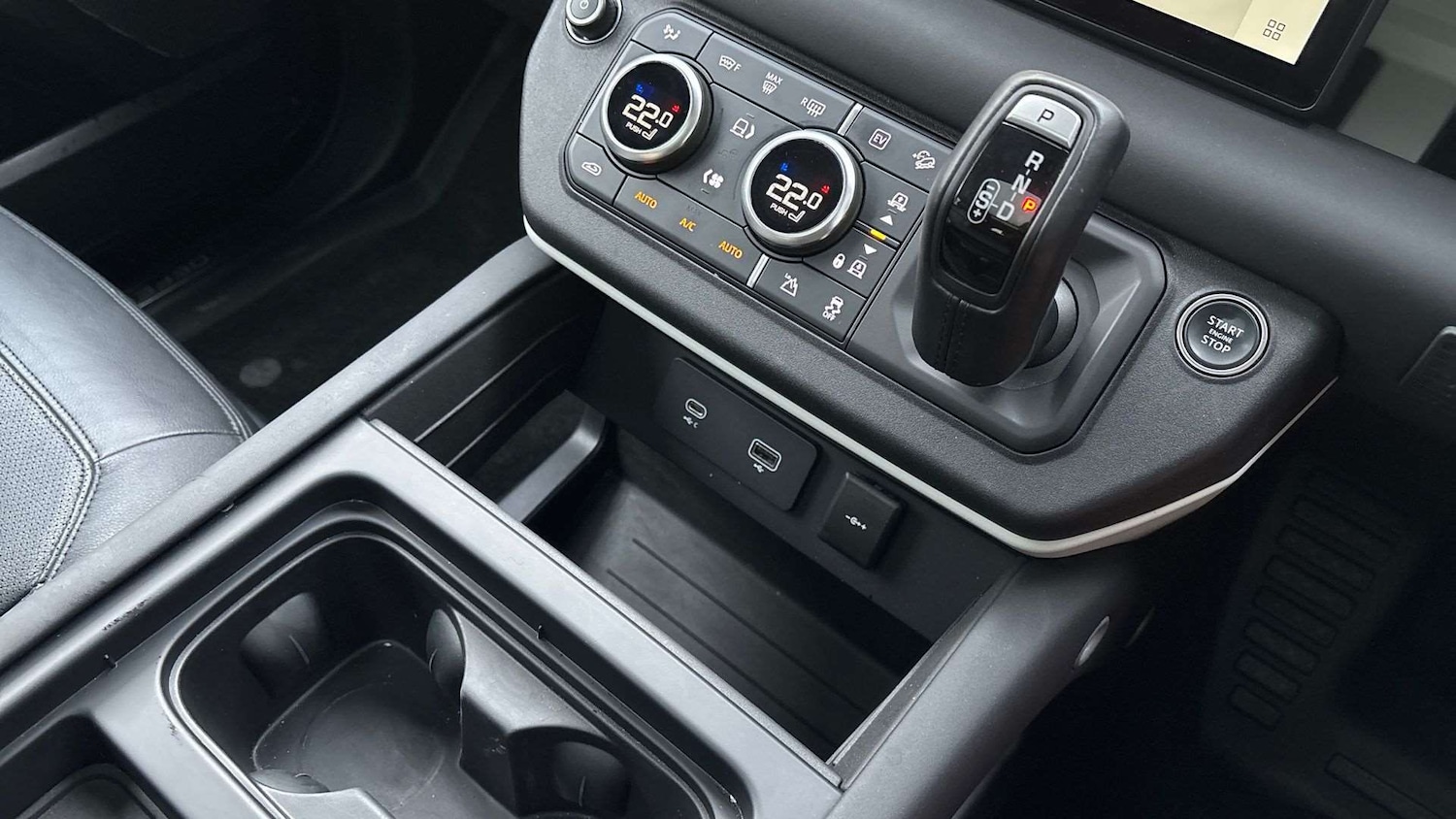 Used Land Rover Defender 2023 for sale - 76515528: Photo 13