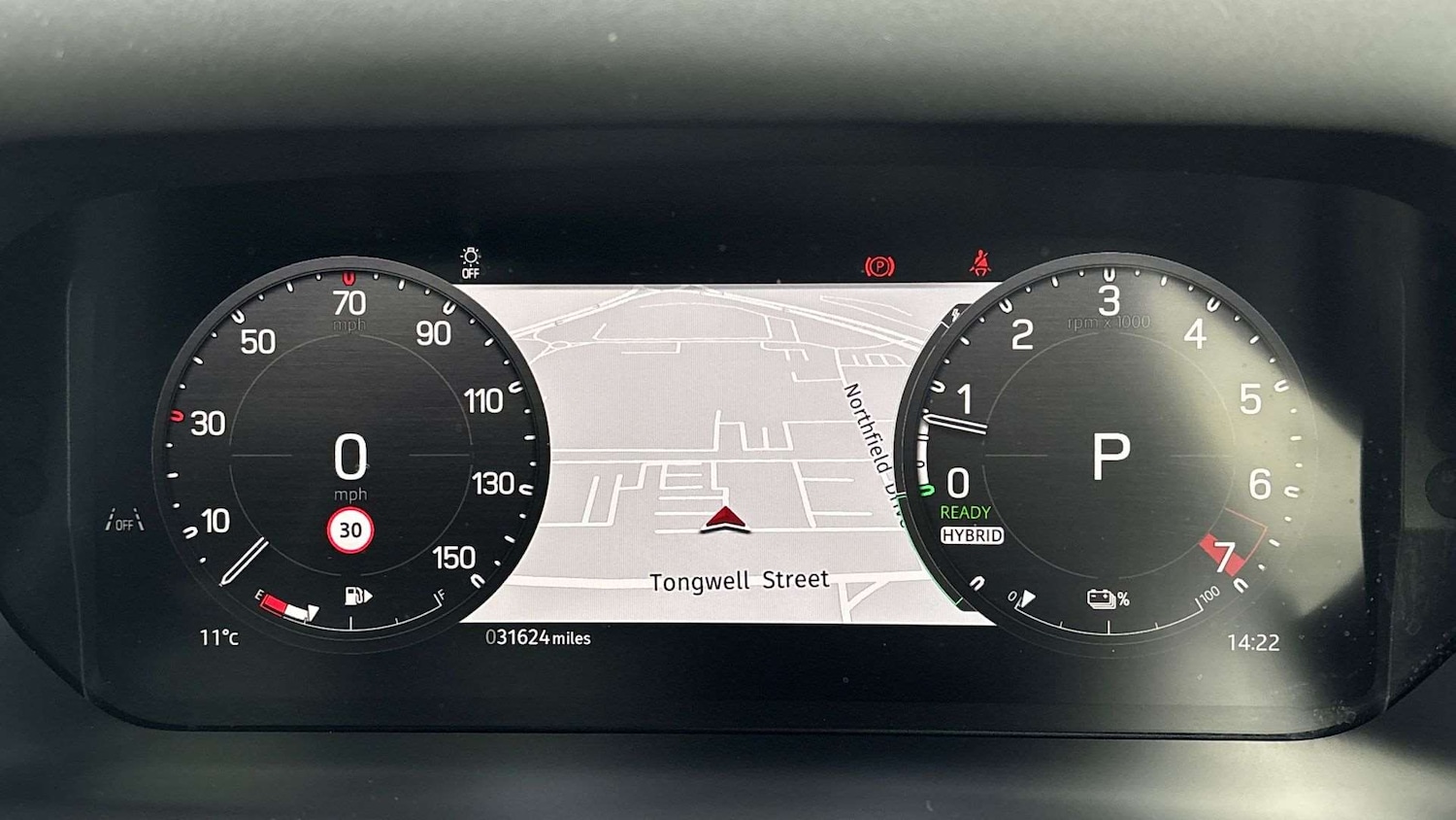 Used Land Rover Defender 2023 for sale - 76515528: Photo 16