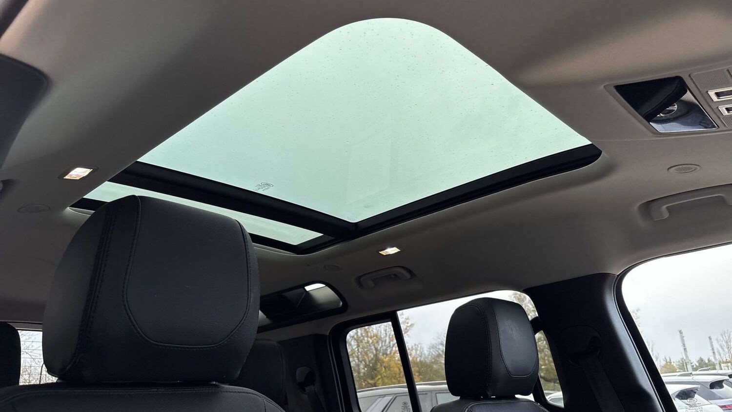 Used Land Rover Defender 2023 for sale - 76515528: Photo 21