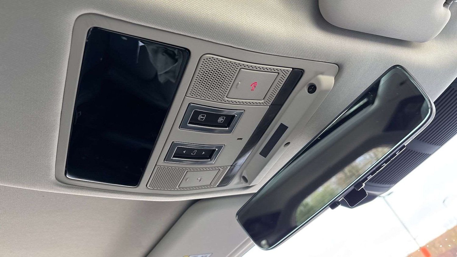 Used Land Rover Defender 2023 for sale - 76515528: Photo 23