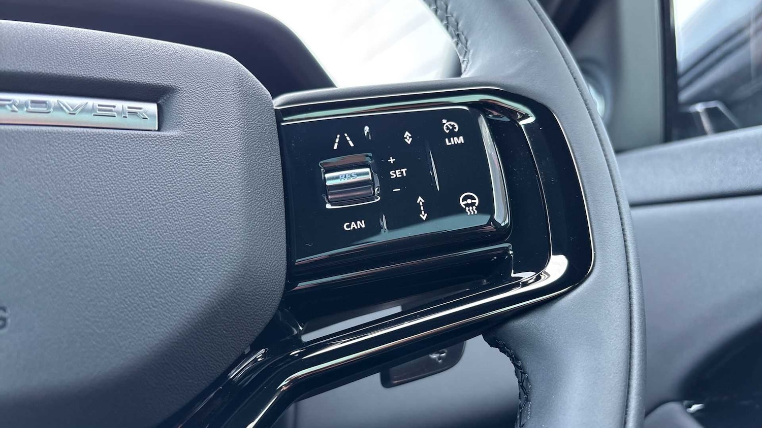 Used Land Rover Range Rover Evoque 2025 for sale - 77334078: Photo 32