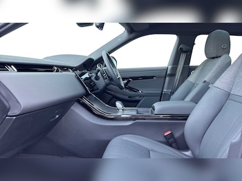 Used Land Rover Range Rover Evoque 2025 for sale - 77334078: Photo