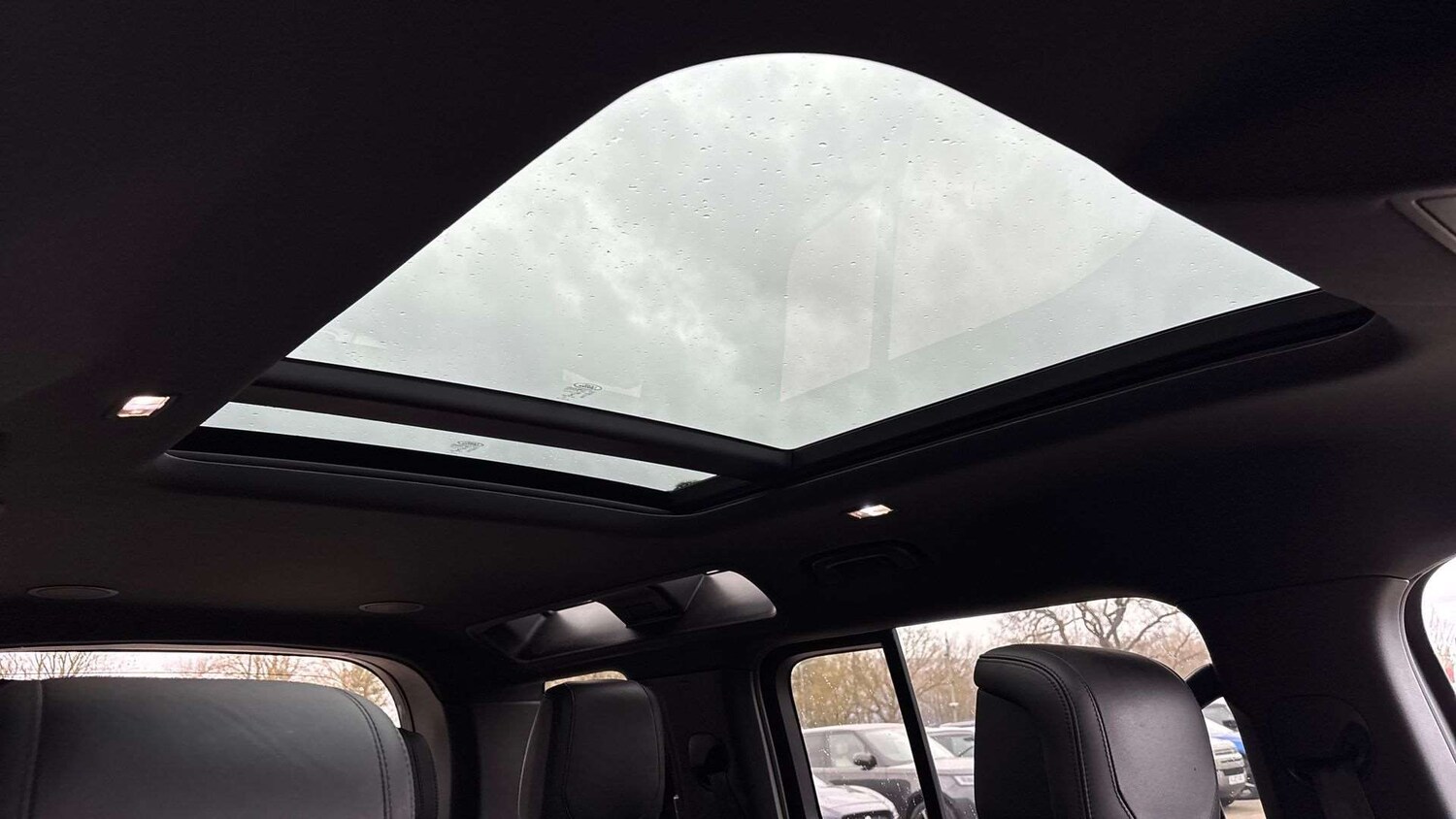 Used Land Rover Defender 2021 for sale - 77674730: Photo 21