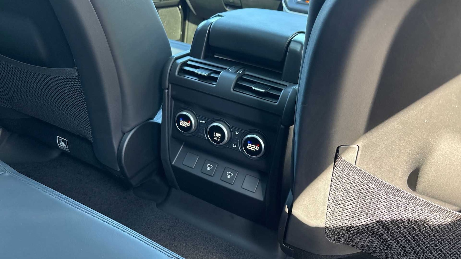 Used Land Rover Defender 2025 for sale - 76459855: Photo 18