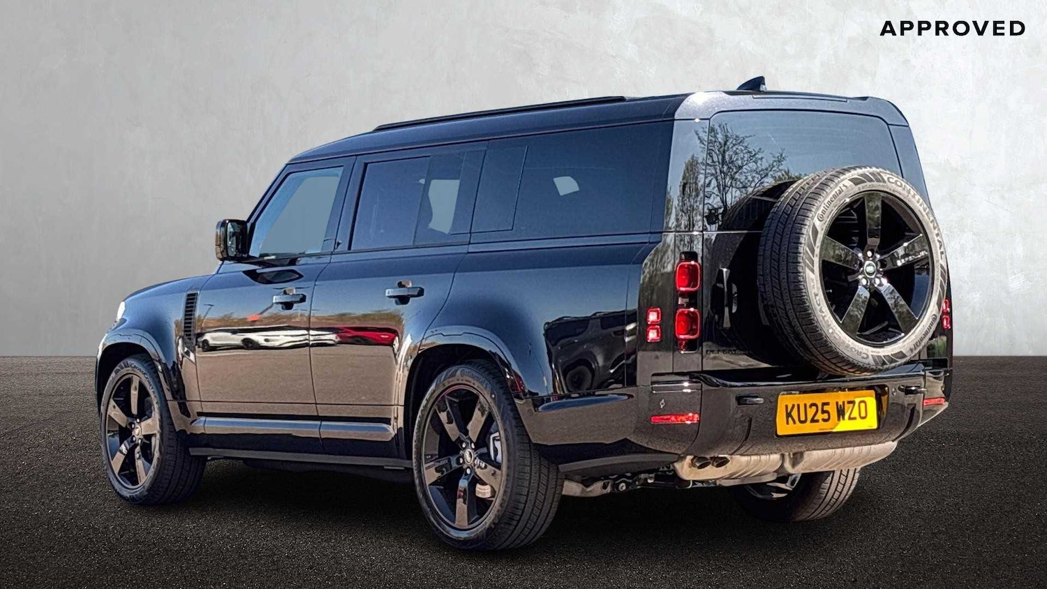 Used Land Rover Defender 2025 for sale - 76459855: Photo 2