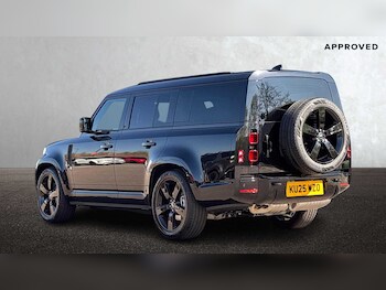 Used Land Rover Defender 2025 for sale - 76459855: Photo