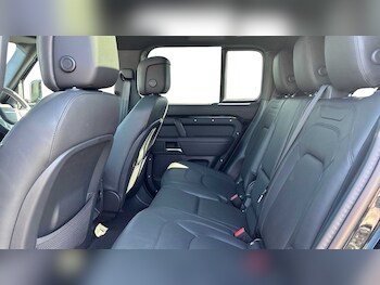 Used Land Rover Defender 2025 for sale - 76459855: Photo