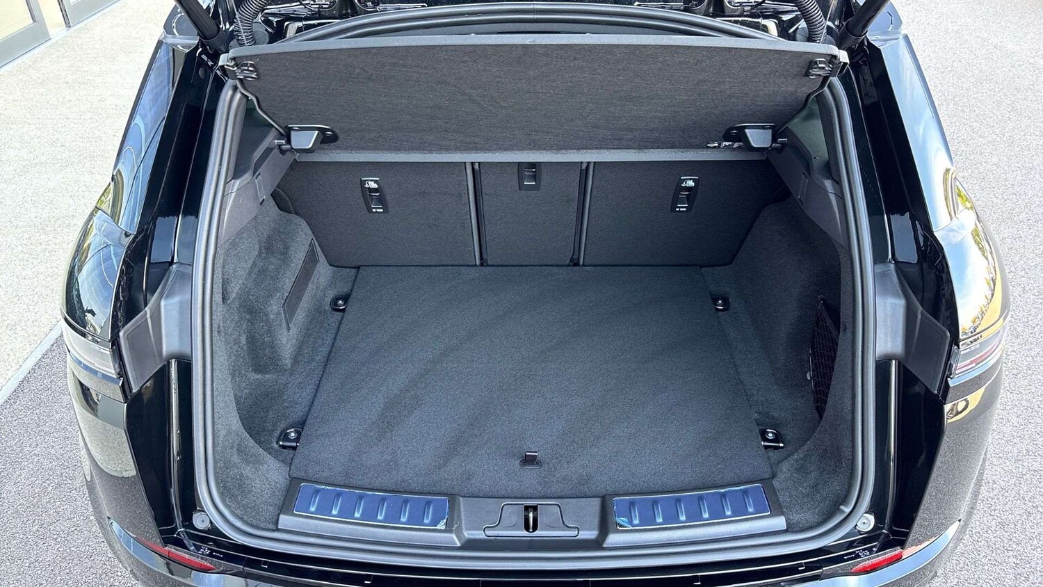 Used Land Rover Range Rover Evoque 2025 for sale - 77526862: Photo 10