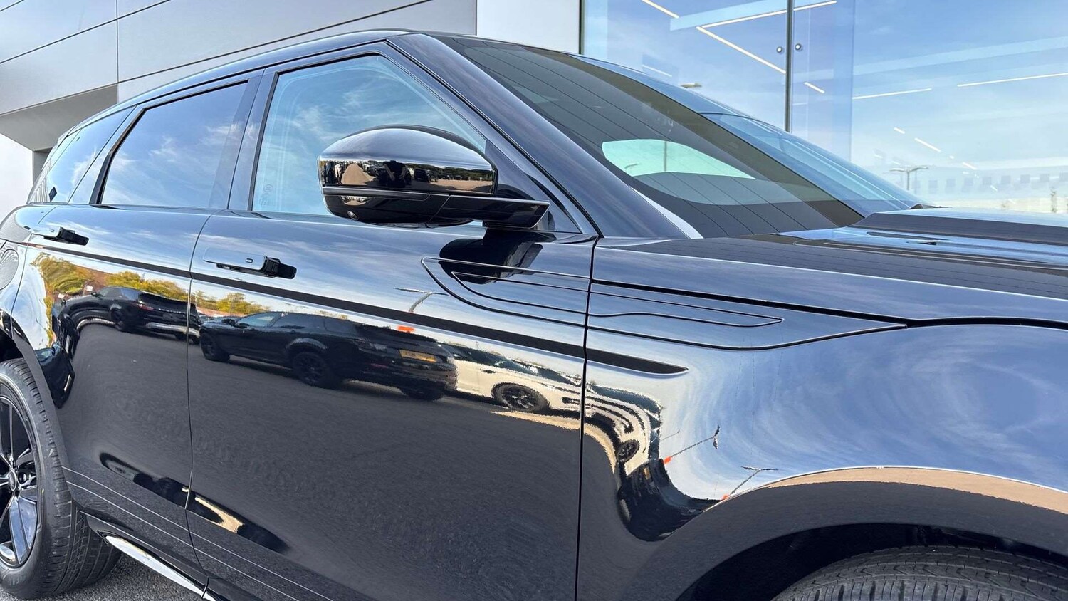 Used Land Rover Range Rover Evoque 2025 for sale - 77526862: Photo 21