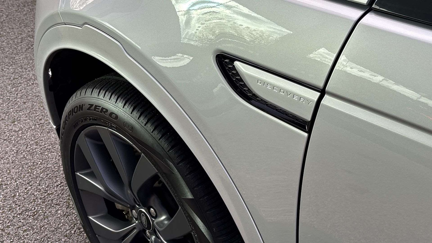 Used Land Rover Discovery Sport 2023 for sale - 77032130: Photo 28