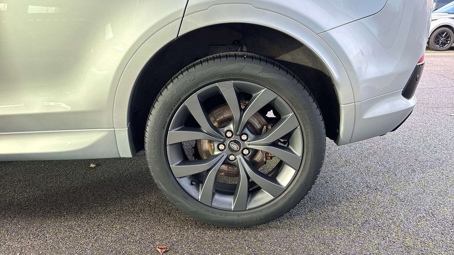 Used Land Rover Discovery Sport 2023 for sale - 77032130: Photo 31