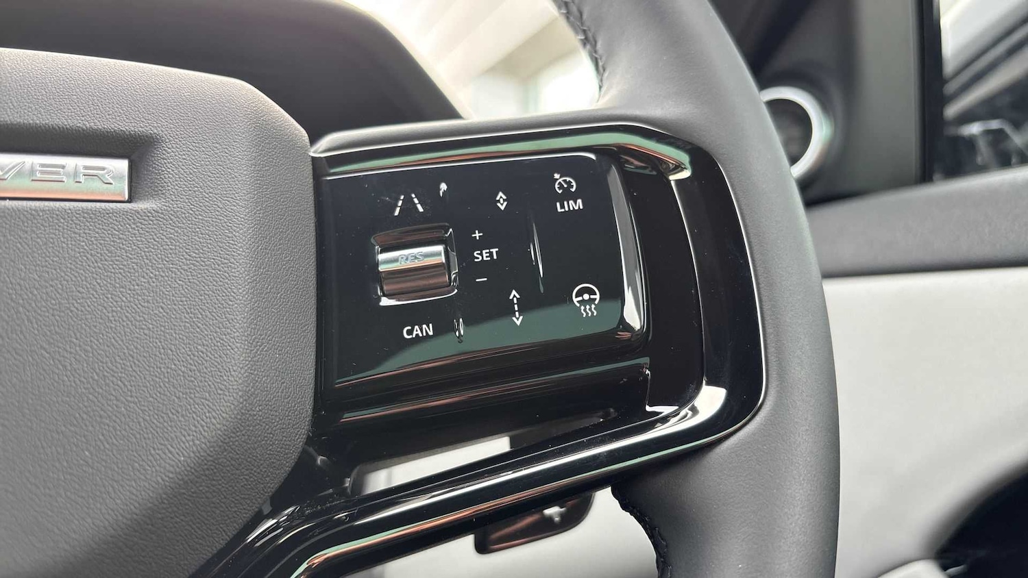 Used Land Rover Range Rover Evoque 2025 for sale - 76460680: Photo 31