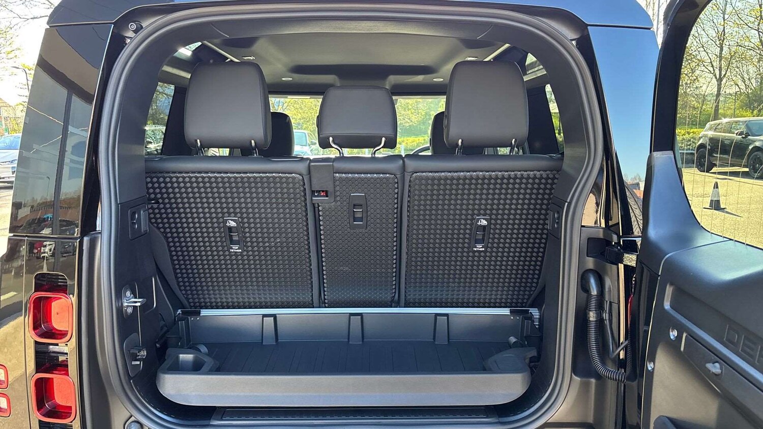 Used Land Rover Defender 2025 for sale - 77928701: Photo 10