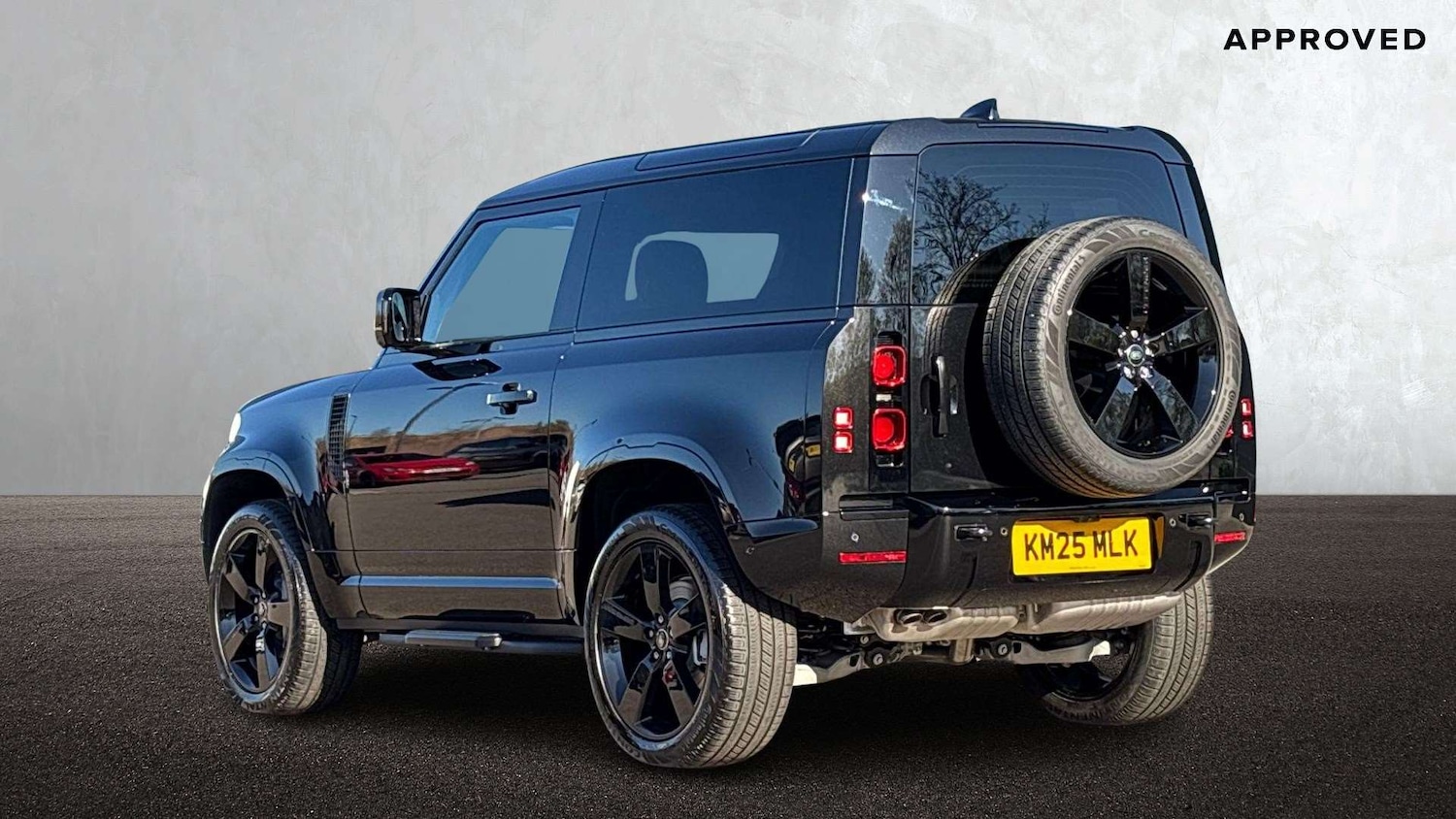 Used Land Rover Defender 2025 for sale - 77928701: Photo 2