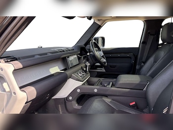 Used Land Rover Defender 2022 for sale - 79260446: Photo
