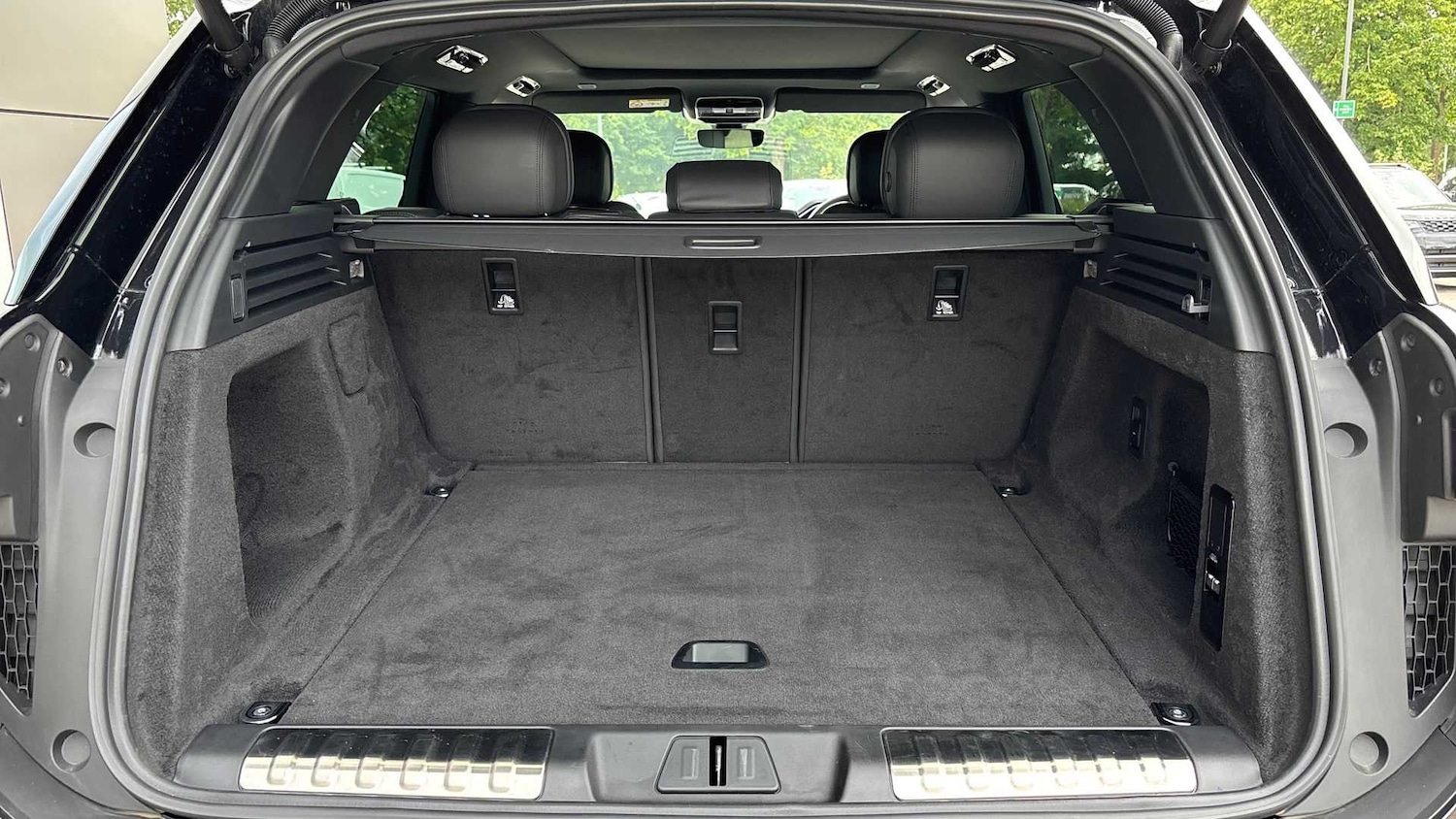 Used Land Rover Range Rover Sport 2025 for sale - 76459948: Photo 10