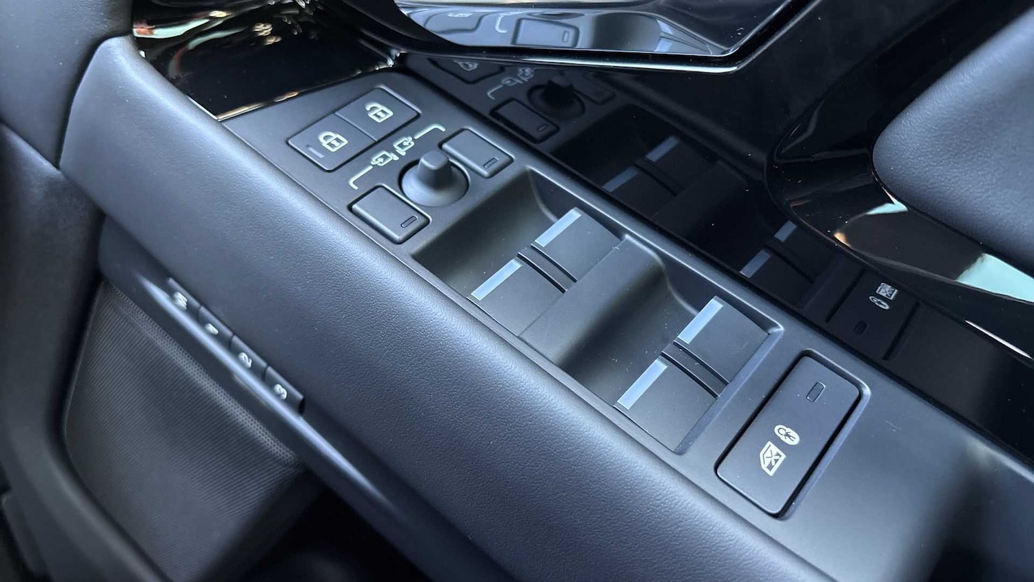 Used Land Rover Range Rover Evoque 2025 for sale - 76459995: Photo 33