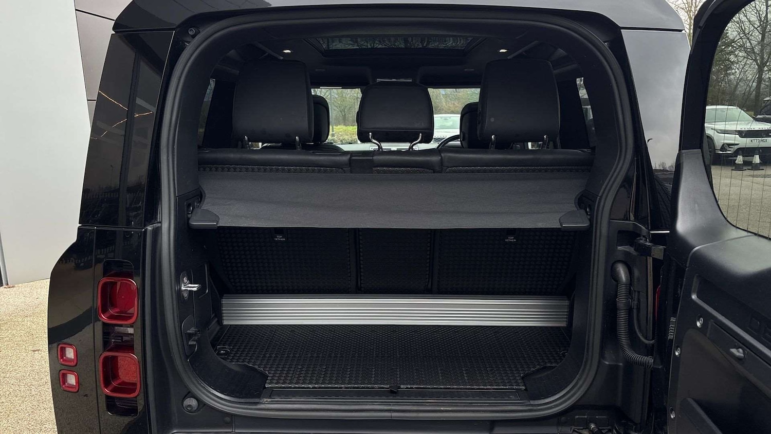 Used Land Rover Defender 2022 for sale - 77206505: Photo 10