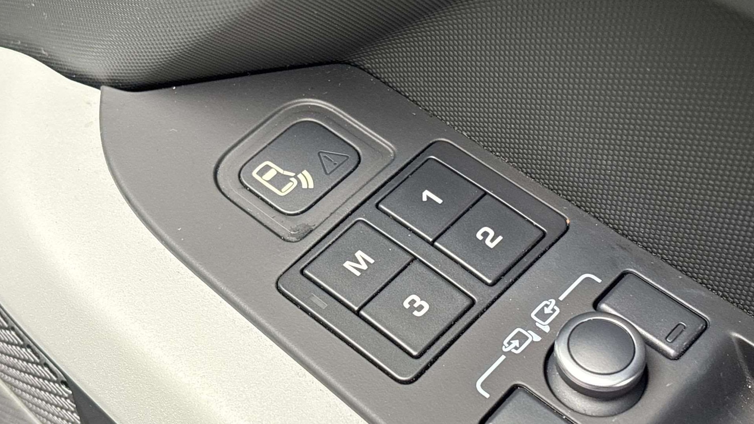 Used Land Rover Defender 2022 for sale - 77206505: Photo 25