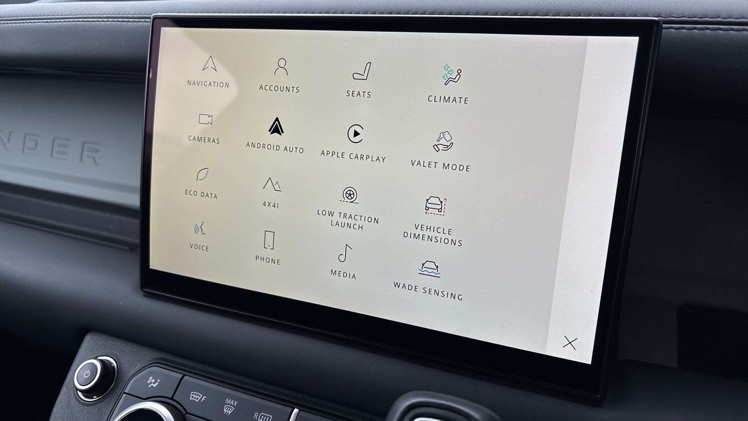 Used Land Rover Defender 2022 for sale - 77206505: Photo 34