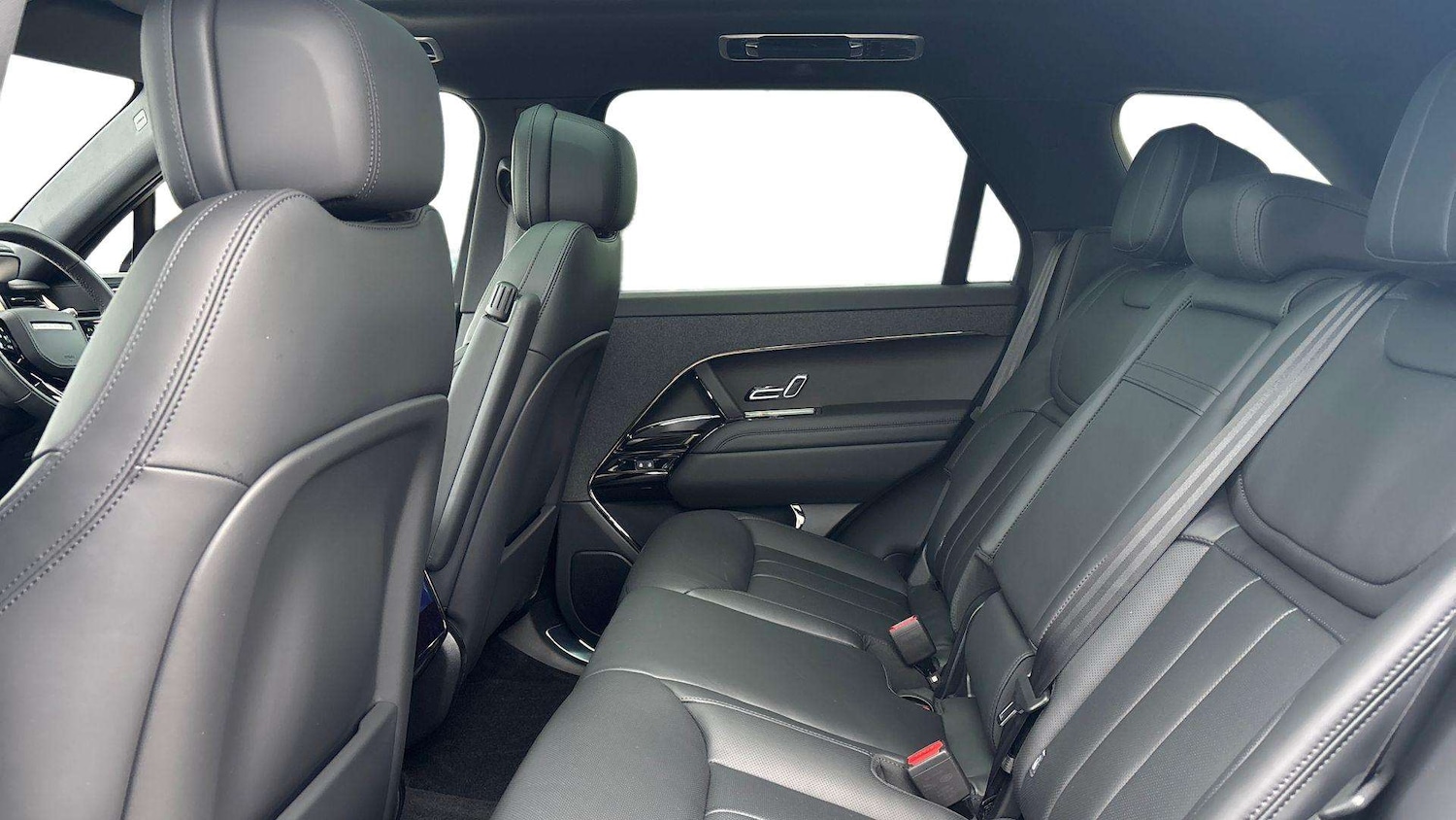 Used Land Rover Range Rover Sport 2025 for sale - 76955282: Photo 4