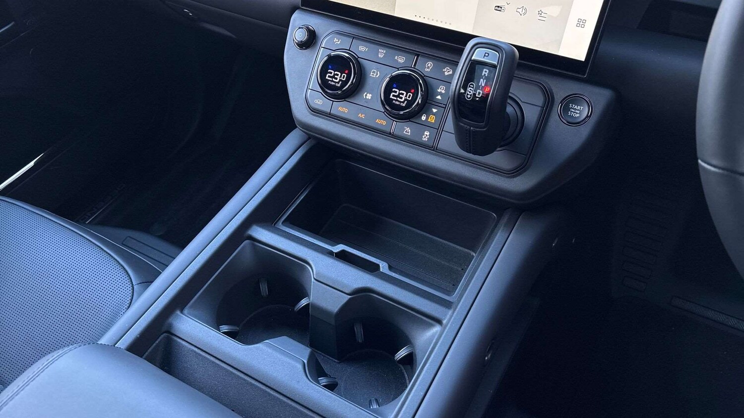 Used Land Rover Defender 2025 for sale - 77429010: Photo 13