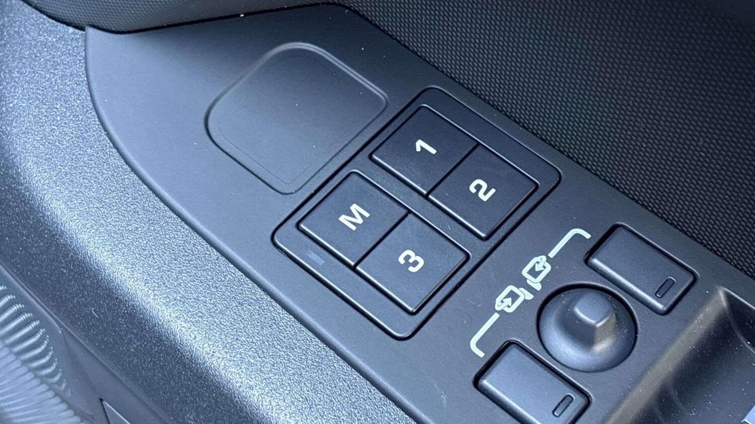 Used Land Rover Defender 2025 for sale - 77429010: Photo 25