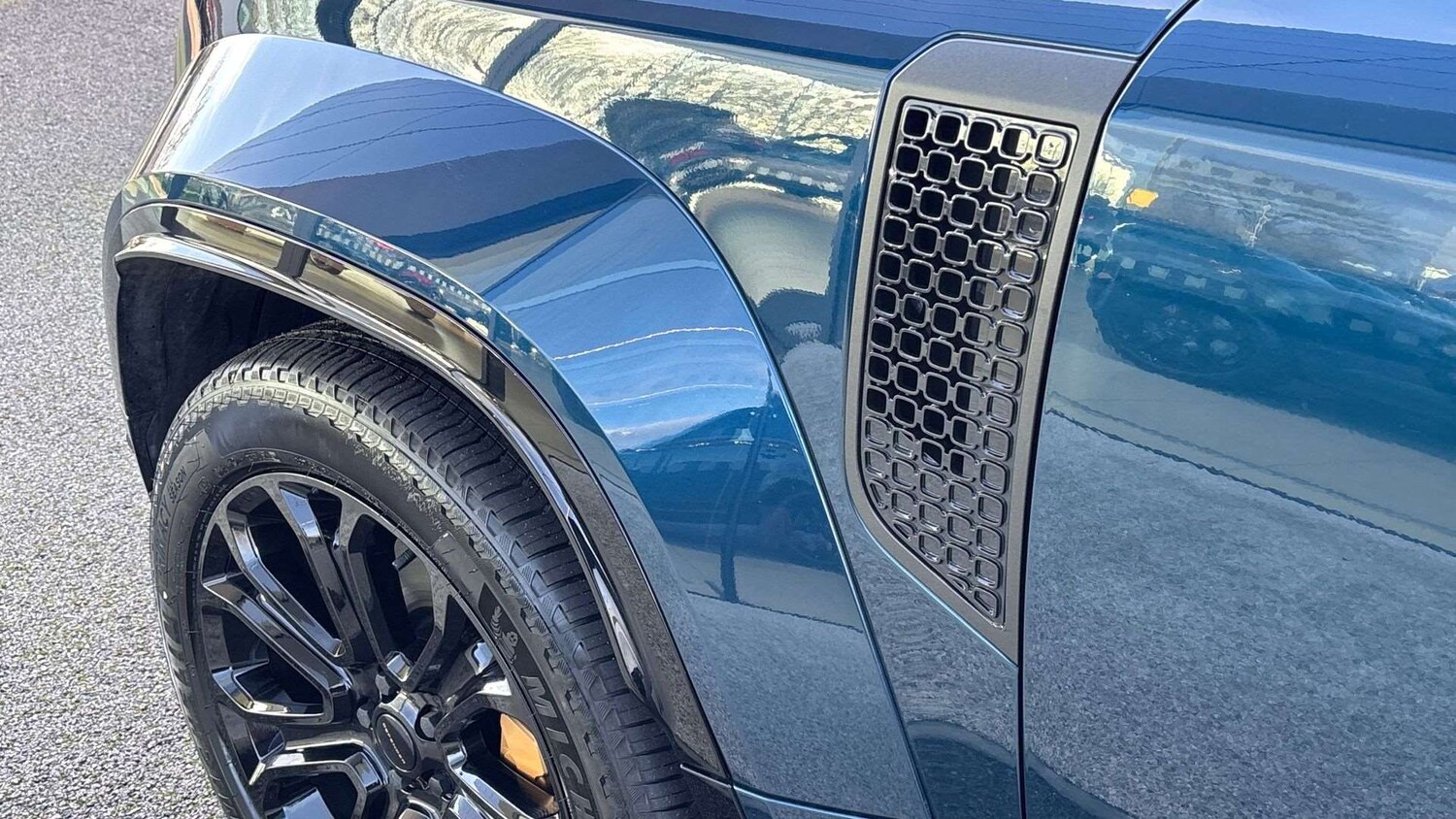 Used Land Rover Defender 2025 for sale - 77429010: Photo 33