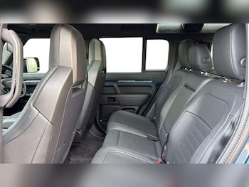 Used Land Rover Defender 2025 for sale - 77429010: Photo