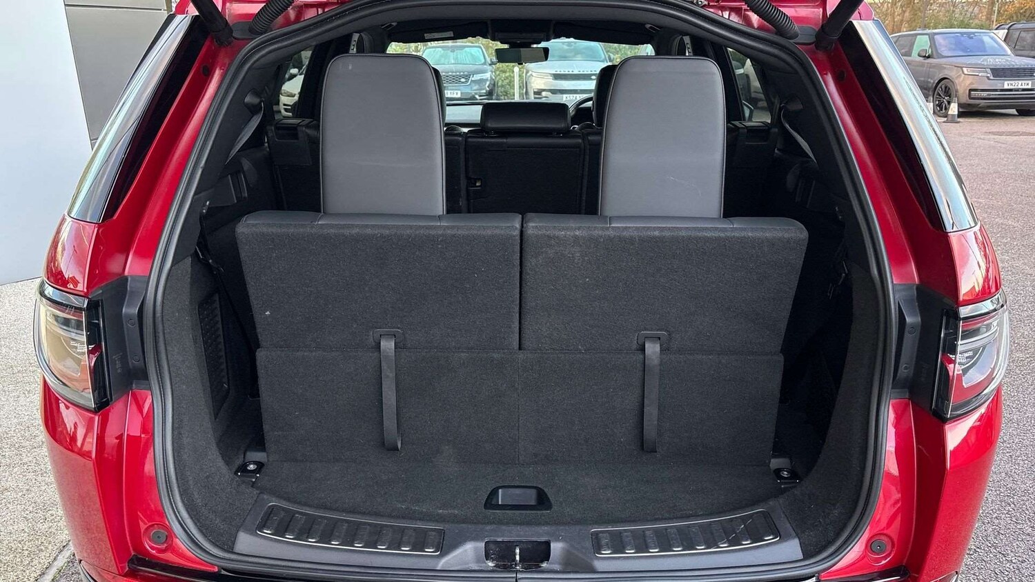 Used Land Rover Discovery Sport 2020 for sale - 76636656: Photo 32