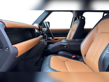 Used Land Rover Defender 2020 for sale - 78174016: Photo