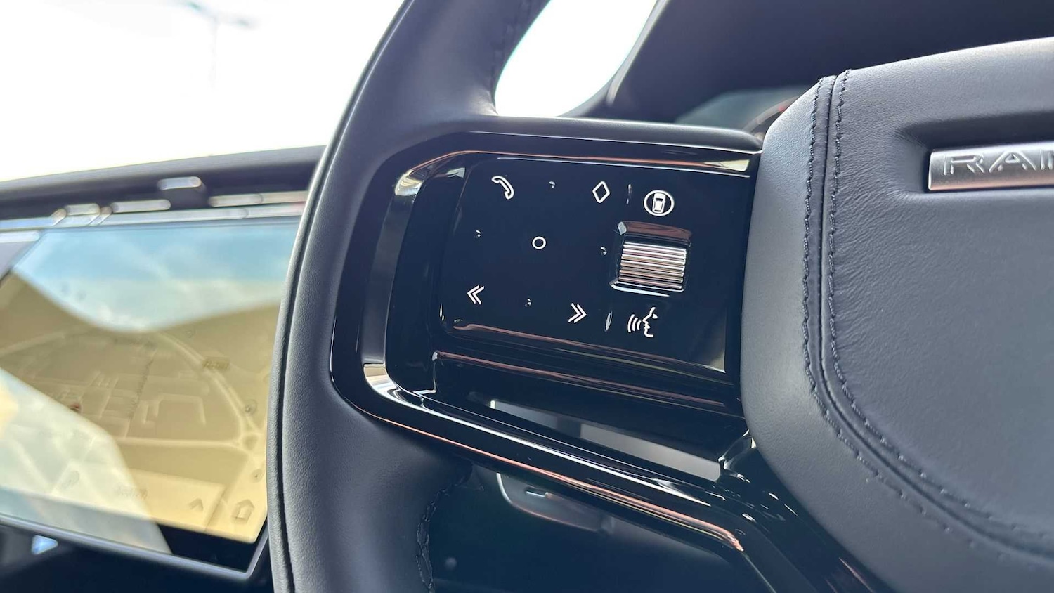 Used Land Rover Range Rover Sport 2025 for sale - 76460060: Photo 31