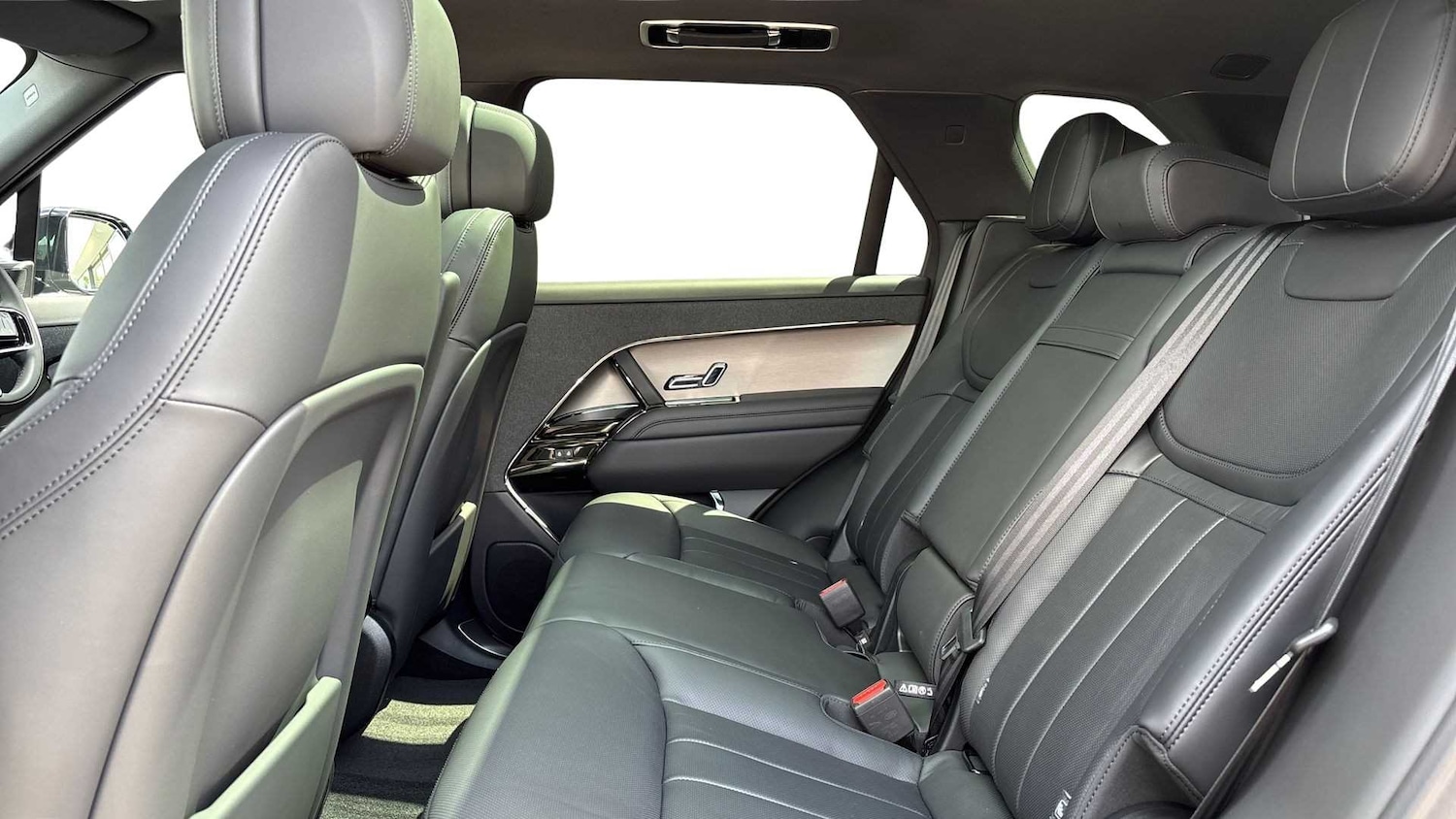 Used Land Rover Range Rover Sport 2025 for sale - 76460060: Photo 4