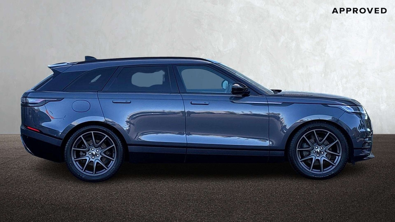 Used Land Rover Range Rover Velar 2024 for sale - 76460412: Photo 5