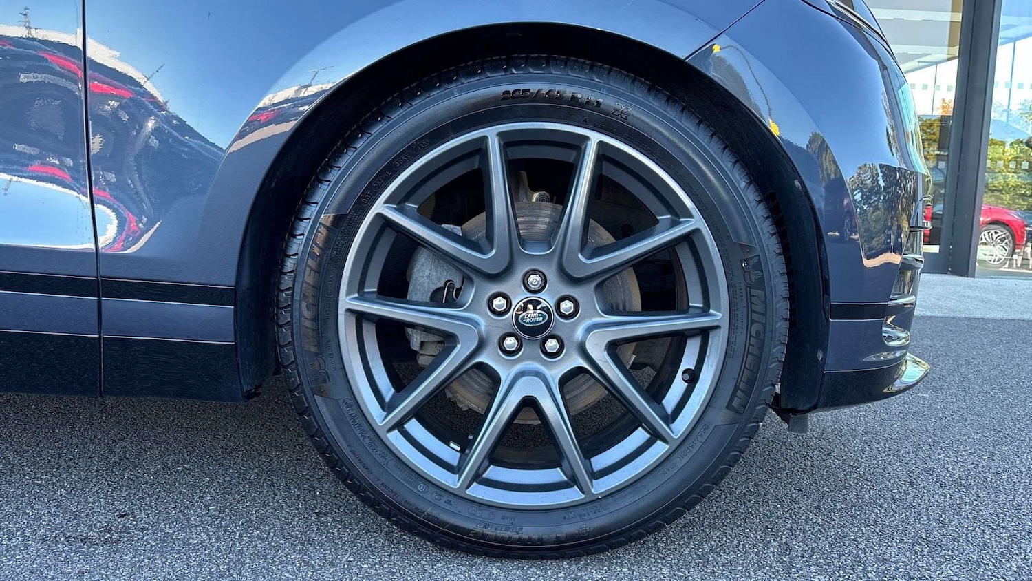 Used Land Rover Range Rover Velar 2024 for sale - 76460412: Photo 8