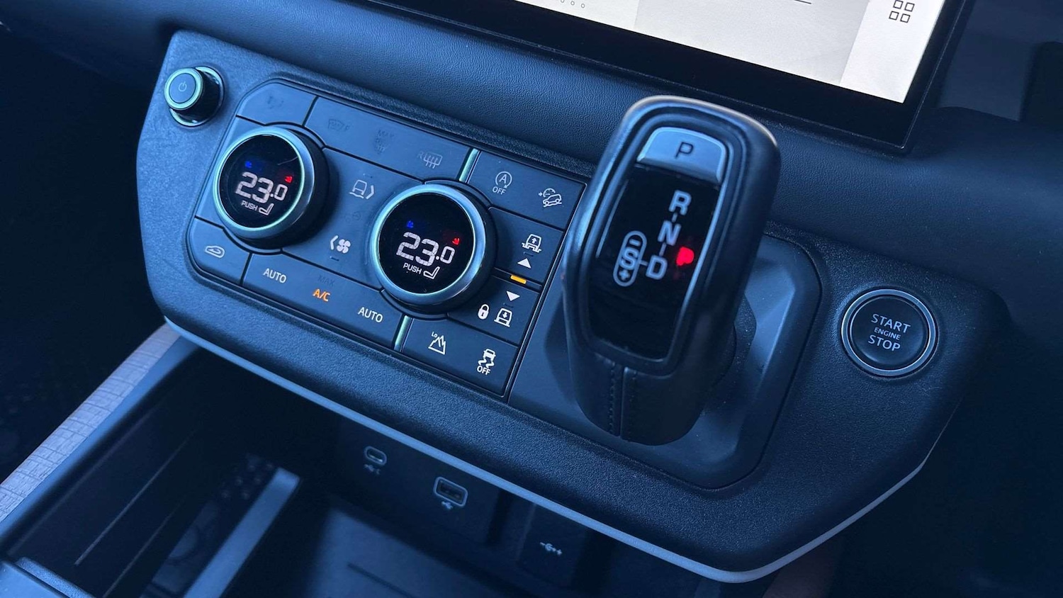 Used Land Rover Defender 110 2022 for sale - 77068505: Photo 13