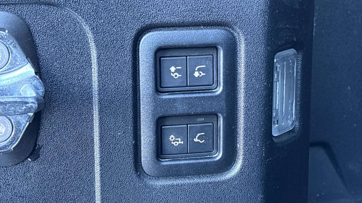 Used Land Rover Defender 110 2022 for sale - 77068505: Photo 27